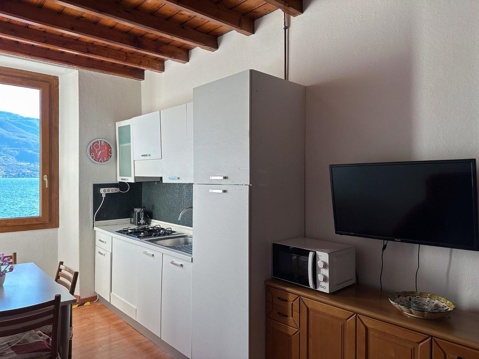 Renzo E Lucia Lake View Apartment Oliveto Lario Exterior photo
