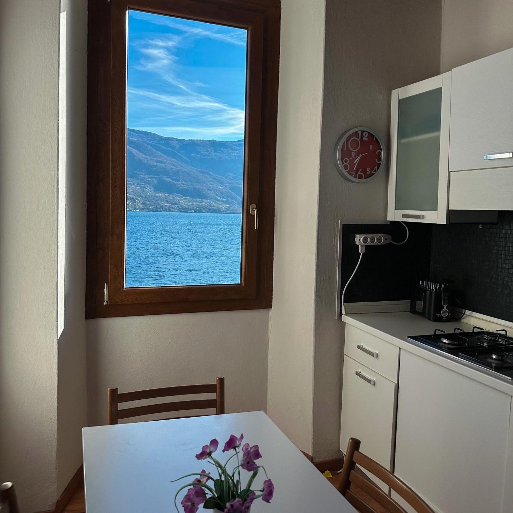 Renzo E Lucia Lake View Apartment Oliveto Lario Exterior photo