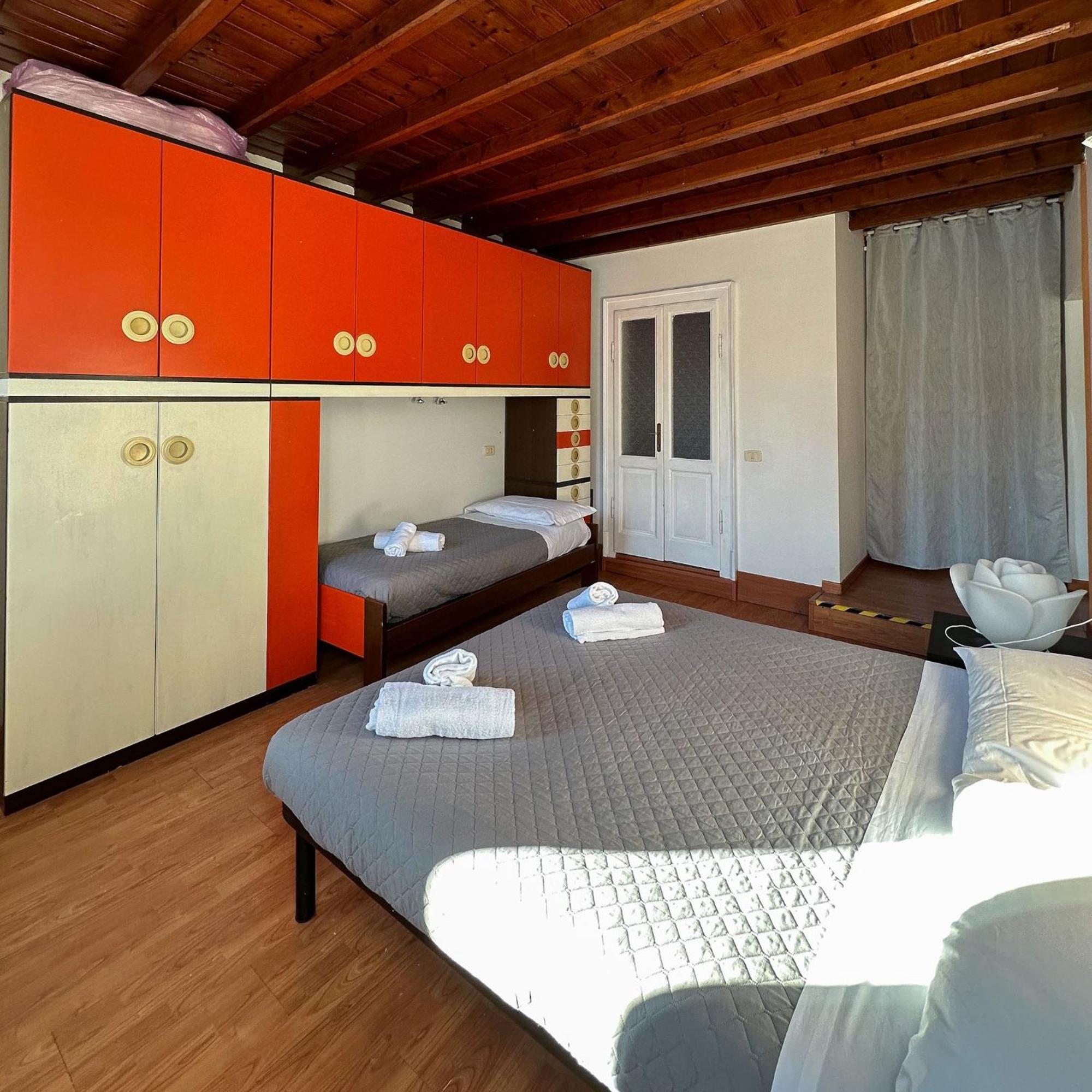 Renzo E Lucia Lake View Apartment Oliveto Lario Exterior photo