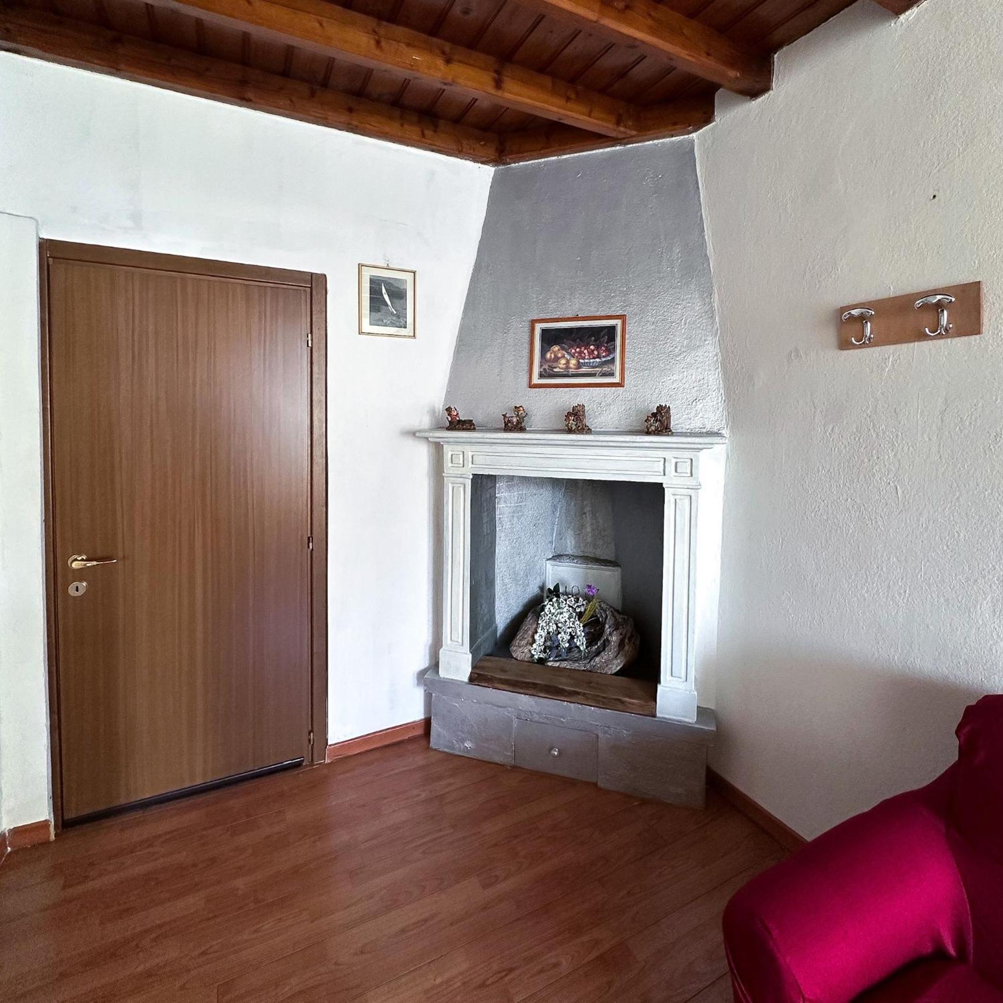 Renzo E Lucia Lake View Apartment Oliveto Lario Exterior photo