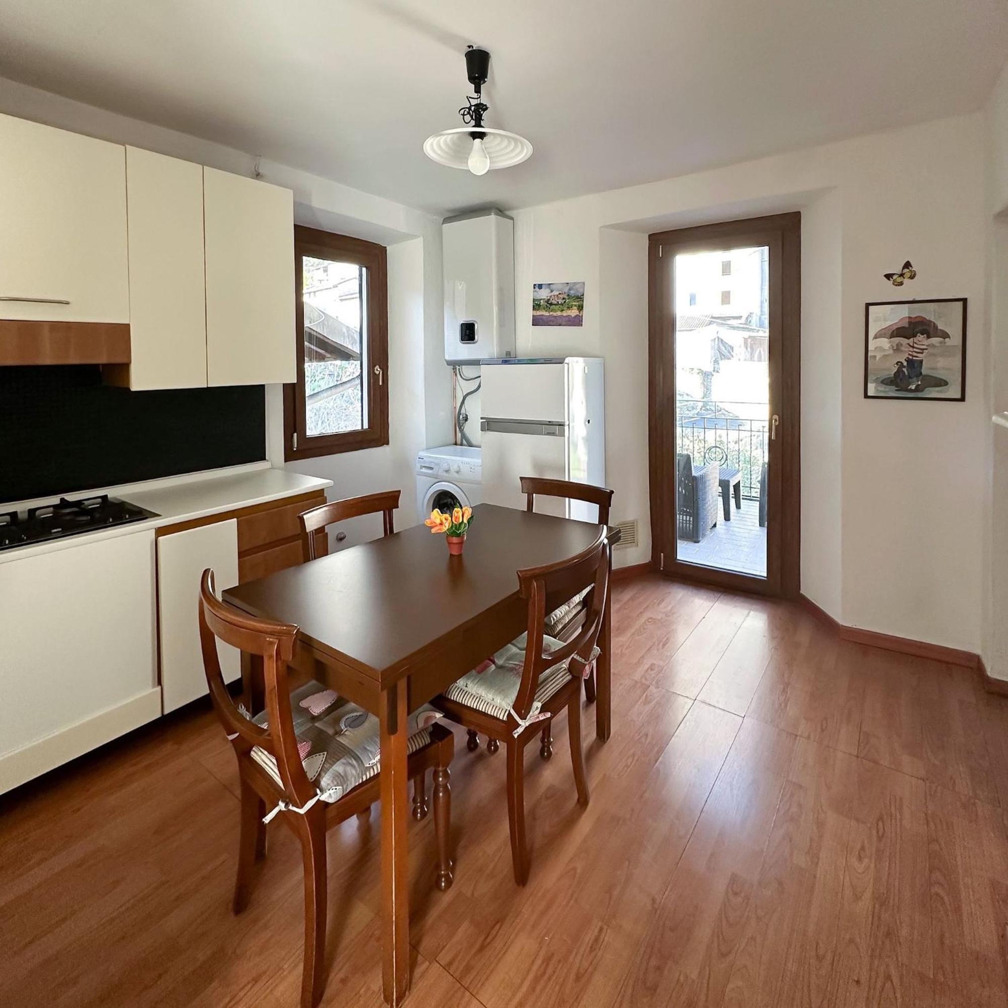 Renzo E Lucia Lake View Apartment Oliveto Lario Room photo