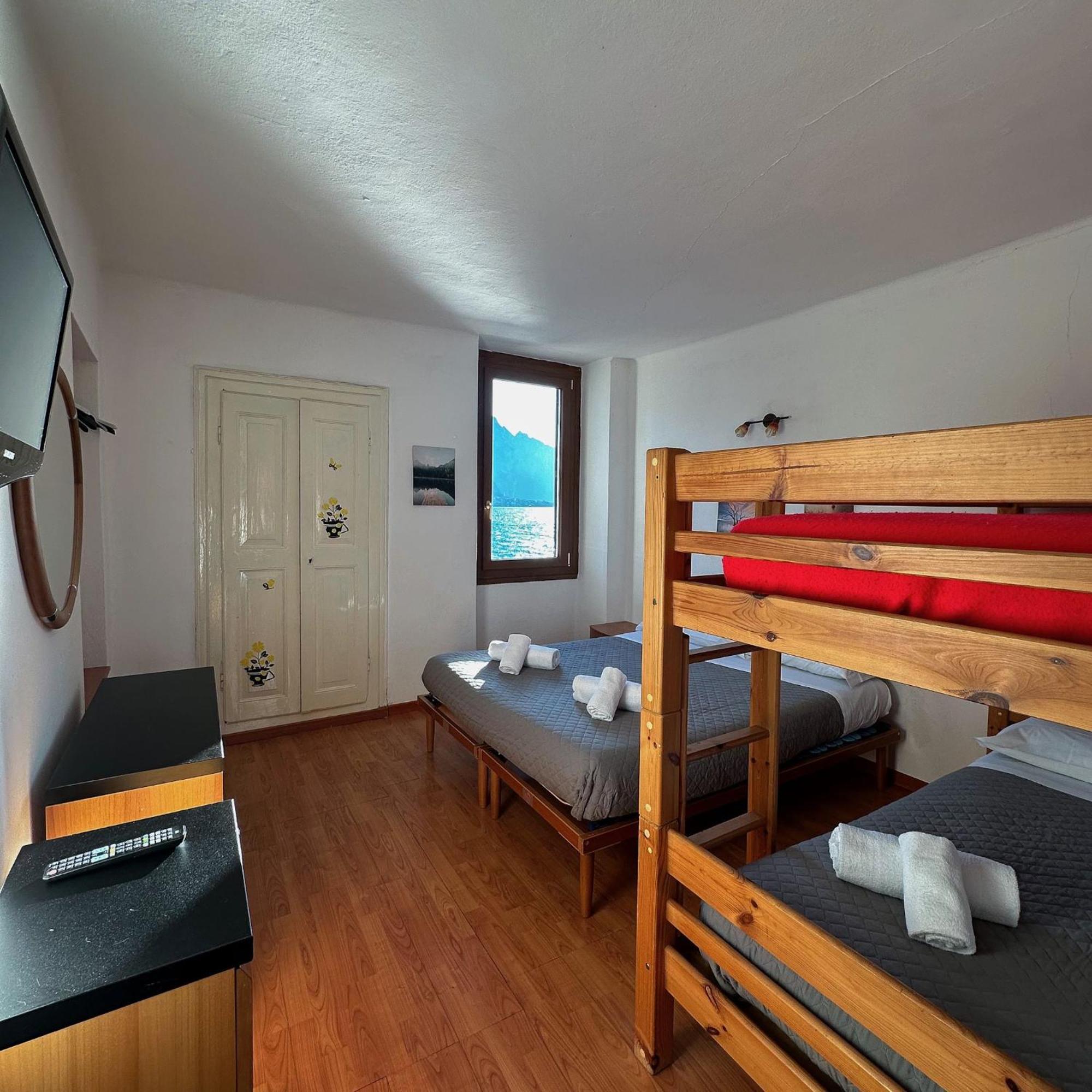 Renzo E Lucia Lake View Apartment Oliveto Lario Room photo