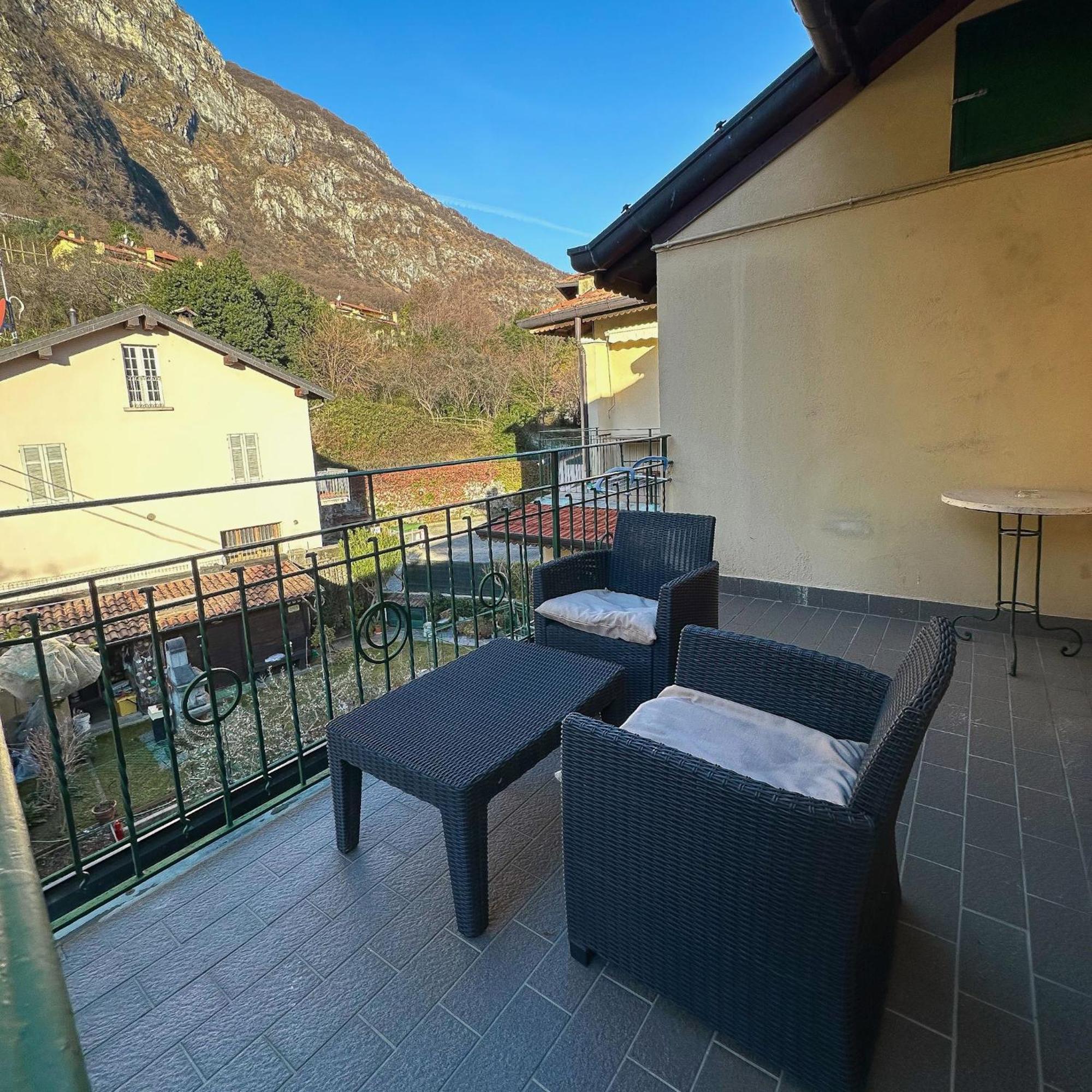 Renzo E Lucia Lake View Apartment Oliveto Lario Room photo